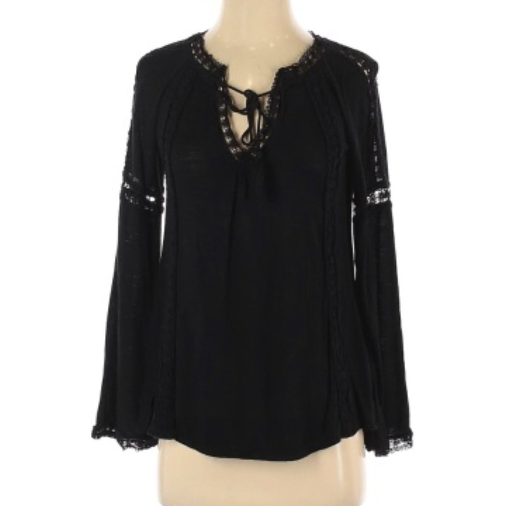 White House Black Market Long Sleeve Embroider Top